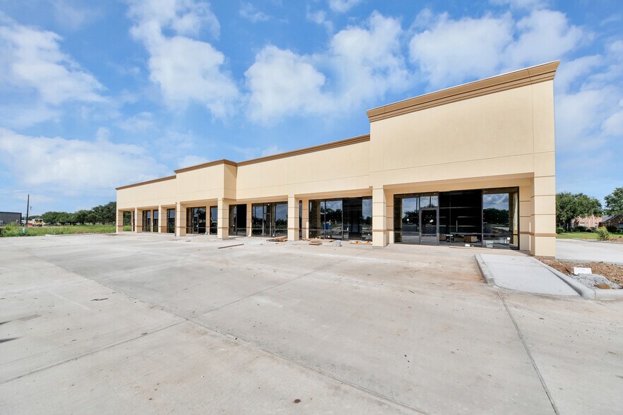 More Photos Of 3420 FM 723, Rosenberg Storefront For Lease