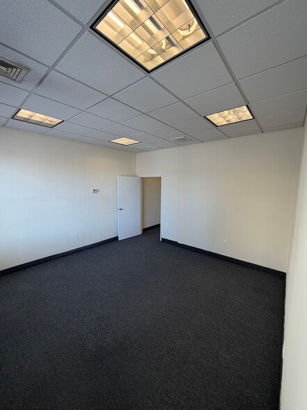 More Photos Of 238 Main St, Hackensack Storefront Retail Office For Lease
