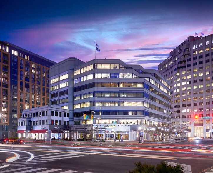 More Photos Of 1010 N Glebe Rd, Arlington Office For Lease