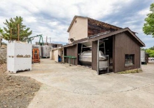 More Photos Of 14600 S Highway 101, Hopland Winery Vineyard For Sale