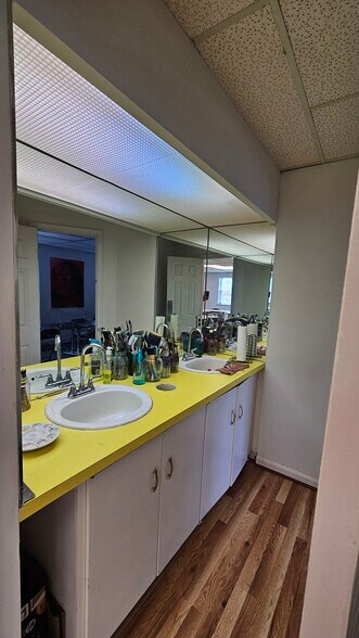 More Photos Of 14300 Gallant Fox Ln, Bowie Medical For Sale