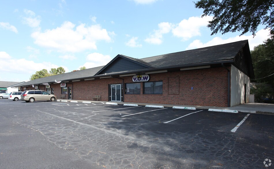 More Photos Of 3416 Centerville Hwy, Snellville Storefront For Sale