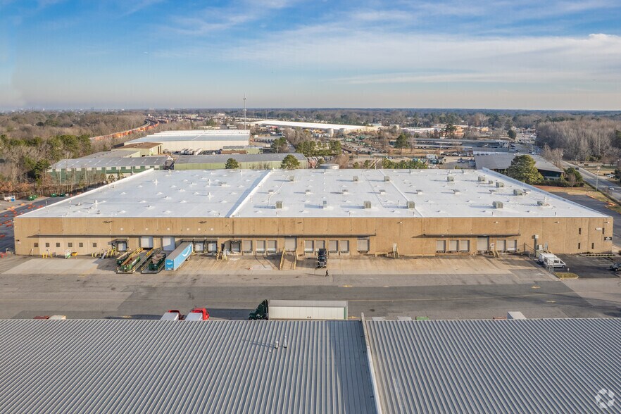 More Photos Of 1910 Campostella Rd, Chesapeake Unknown For Lease