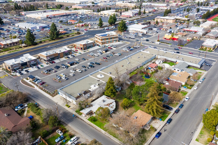 More Photos Of 1206-1242 Bridge St, Yuba City General Retail For Lease