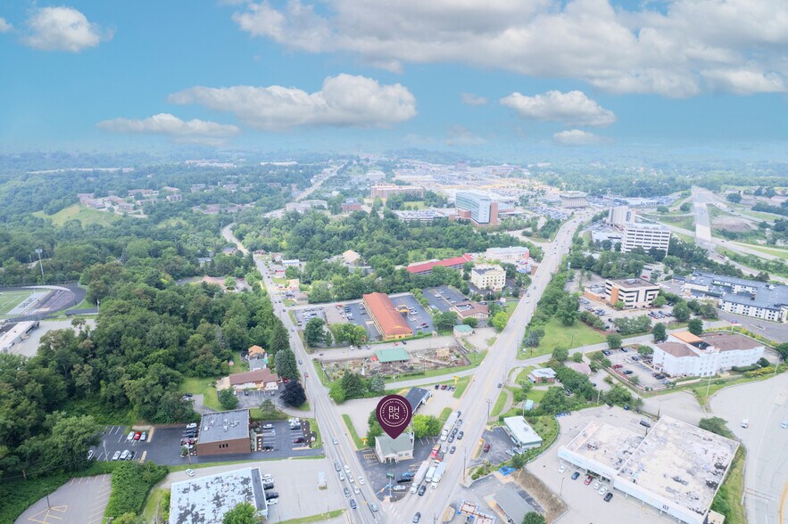 More Photos Of 2703 Mosside Blvd, Monroeville Medical For Lease