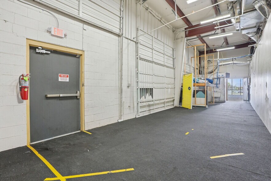 More Photos Of 1001 NW Sheridan Rd, Lawton Freestanding For Lease
