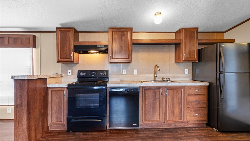 More Photos Of 1911 Wald Rd, New Braunfels Manufactured Housing Mobile Home Park For Sale