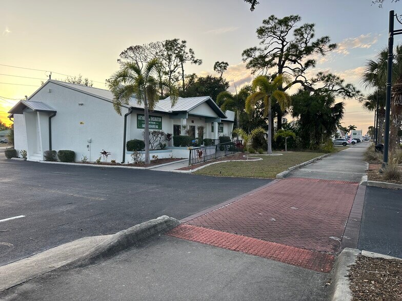 More Photos Of 2841 Tamiami Trl, Port Charlotte Medical For Sale