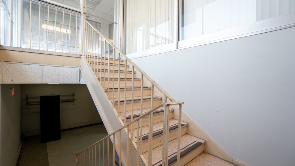 More Photos Of 7007 Calumet Ave, Hammond General Retail For Sale