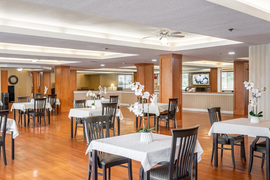 More Photos Of 33386 Bevan Ave, Abbotsford Assisted Living For Sale