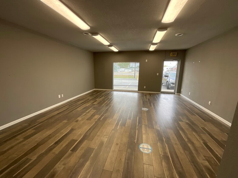 More Photos Of 821 W Coliseum Blvd, Fort Wayne Unknown For Sale