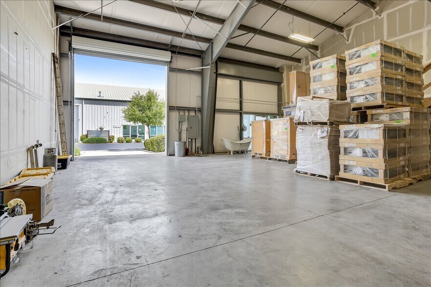 More Photos Of 18855 Microtronics, Sonora Industrial For Sale