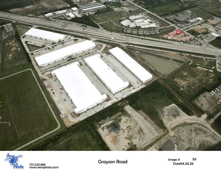 More Photos Of 5959 E Sam Houston Pky S, Houston Unknown For Lease