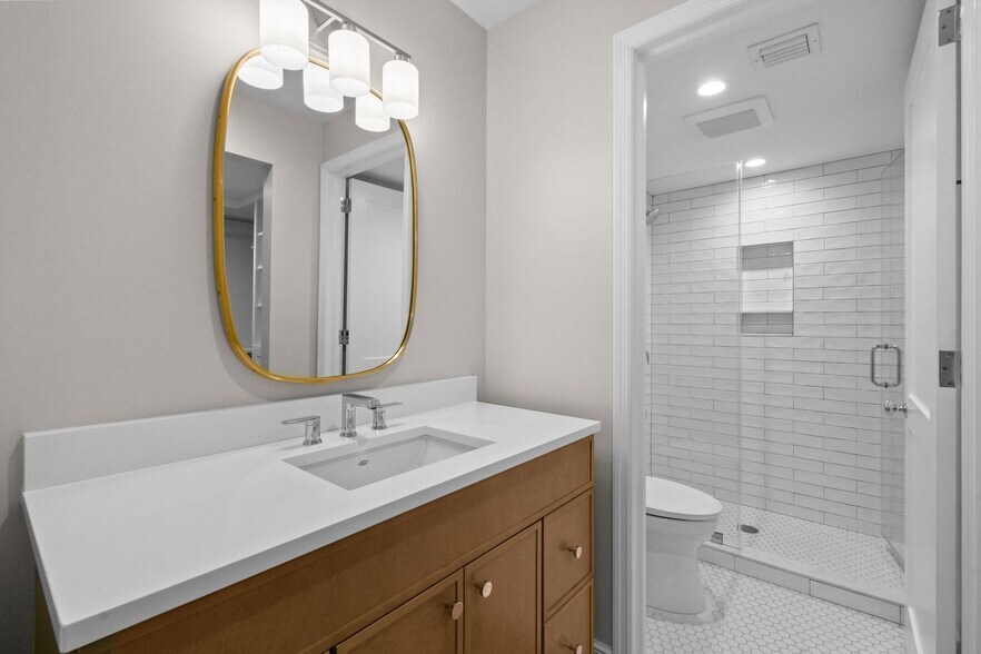 More Photos Of 212 Oleander Ave, Palm Beach Apartments For Sale