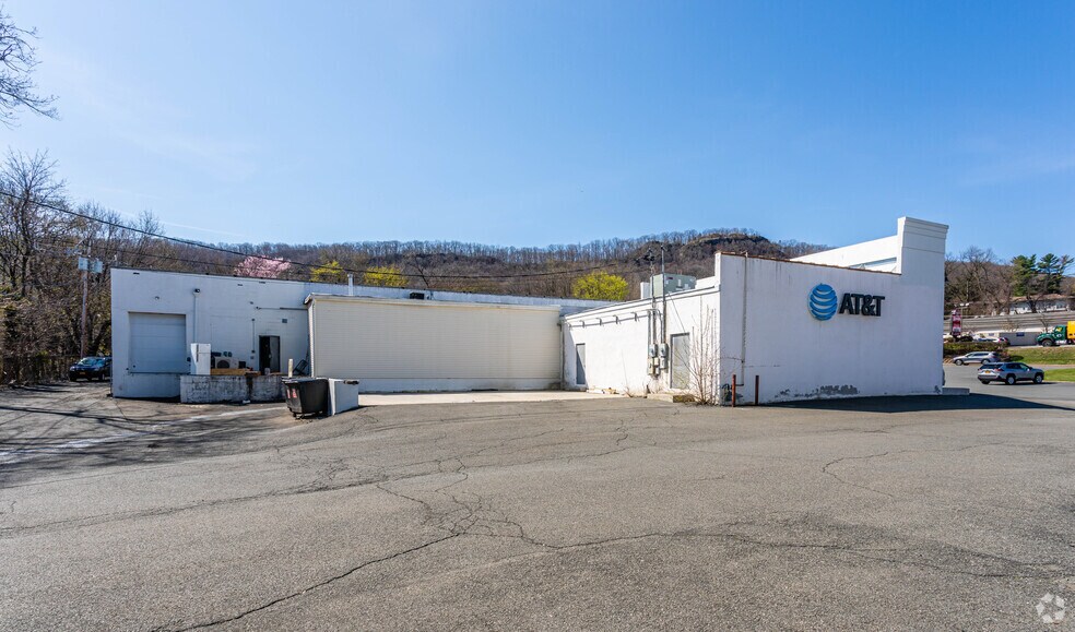 More Photos Of 236-246 Route 9W, West Haverstraw Storefront Retail Office For Sale