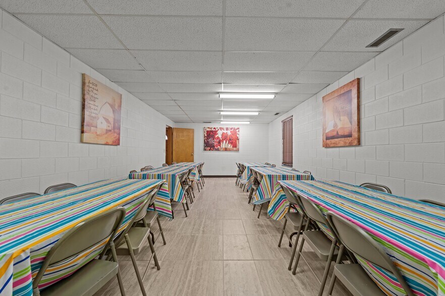 More Photos Of 2807 Sandy Creek Church Rd, Sanford Office Residential For Sale