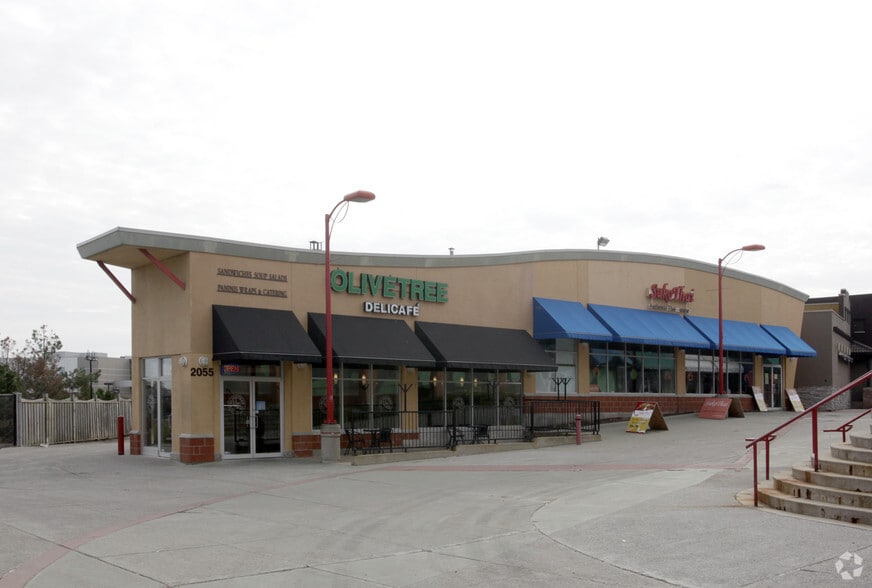 More Photos Of 2005-2095 Winston Park Dr, Oakville Unknown For Lease