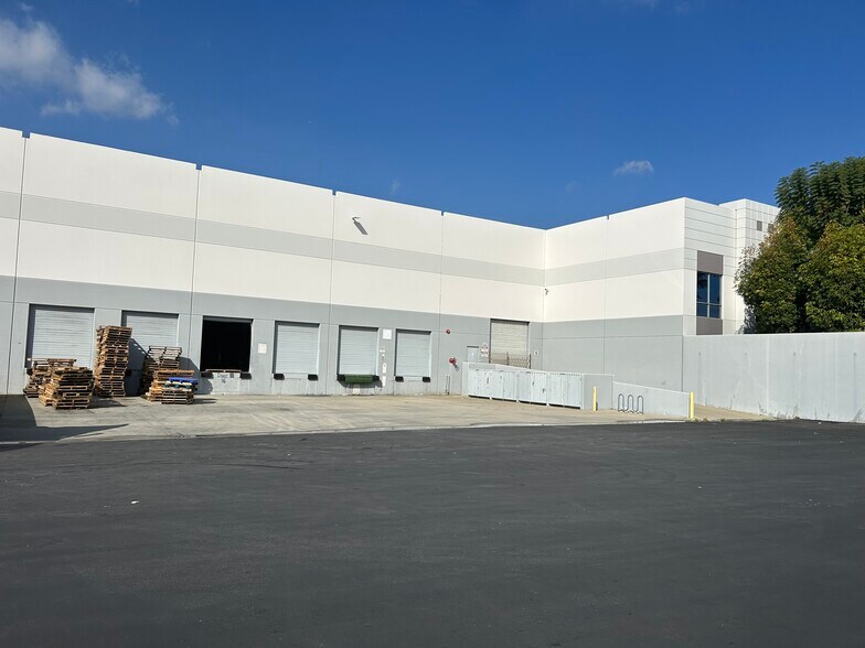More Photos Of 8570-8610 Mercury Ln, Pico Rivera Warehouse For Lease