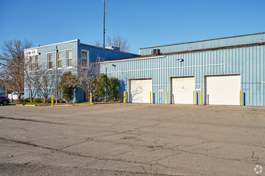 More Photos Of 422 W Onondaga St, Syracuse Warehouse For Sale