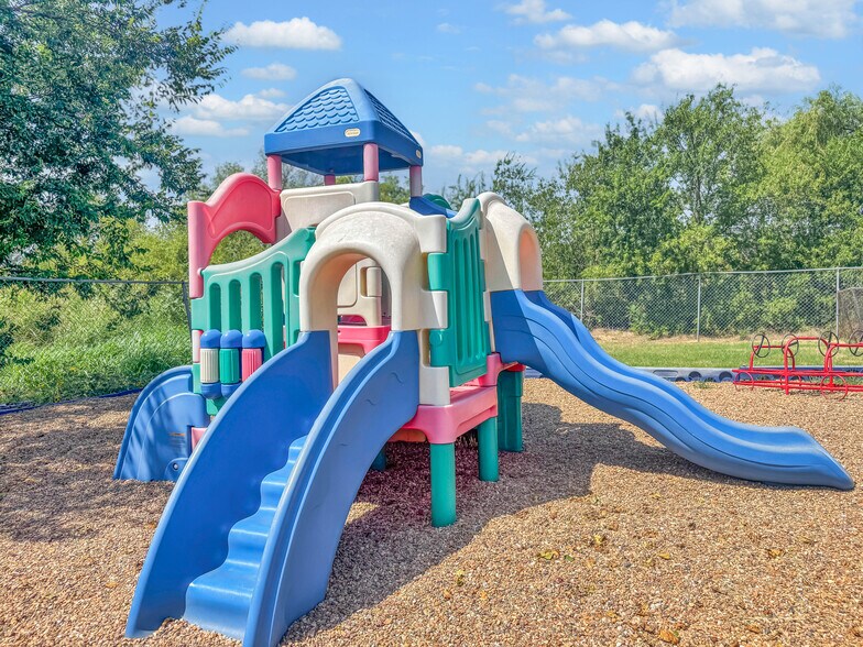 More Photos Of 4460 SW Lee Blvd, Lawton Daycare Center For Lease