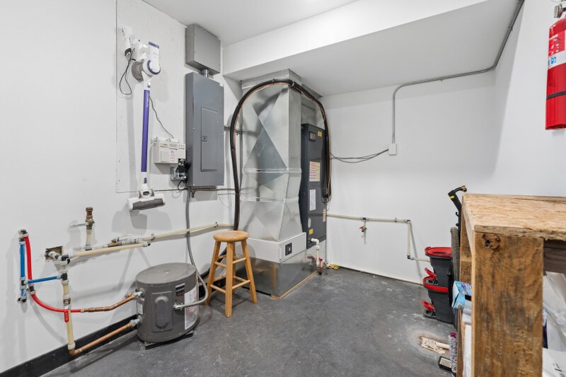 More Photos Of 214 S Airport Rd, Washington General Retail For Sale