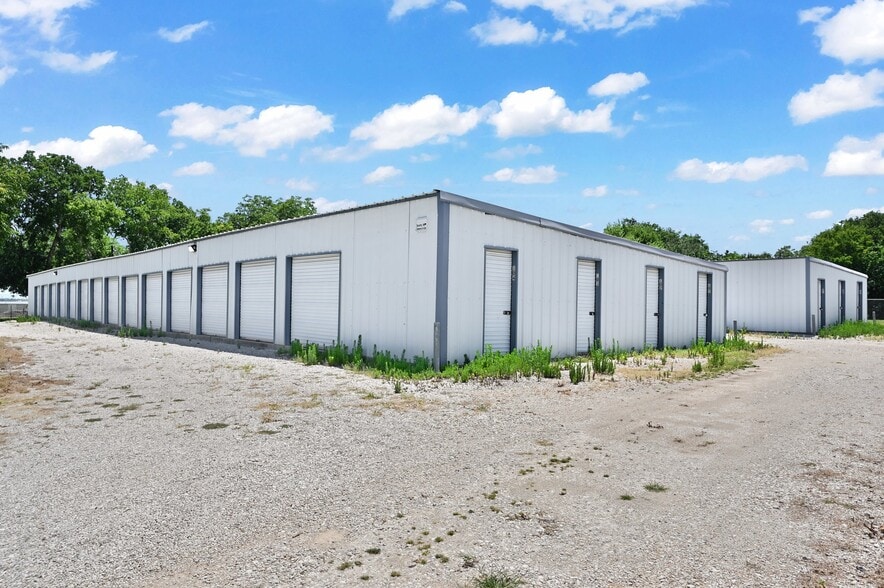 More Photos Of 412 City, Caldwell Self Storage For Sale