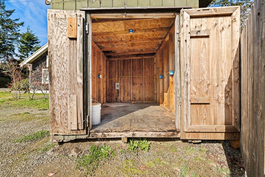 More Photos Of 1201 Bay Ave, Ocean Park Restaurant For Sale