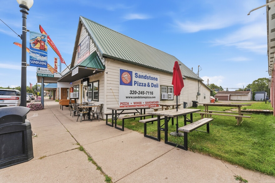 More Photos Of 410 Main St, Sandstone Restaurant For Sale