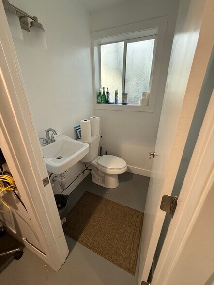 More Photos Of 140 Gary Pl, San Rafael Office For Lease