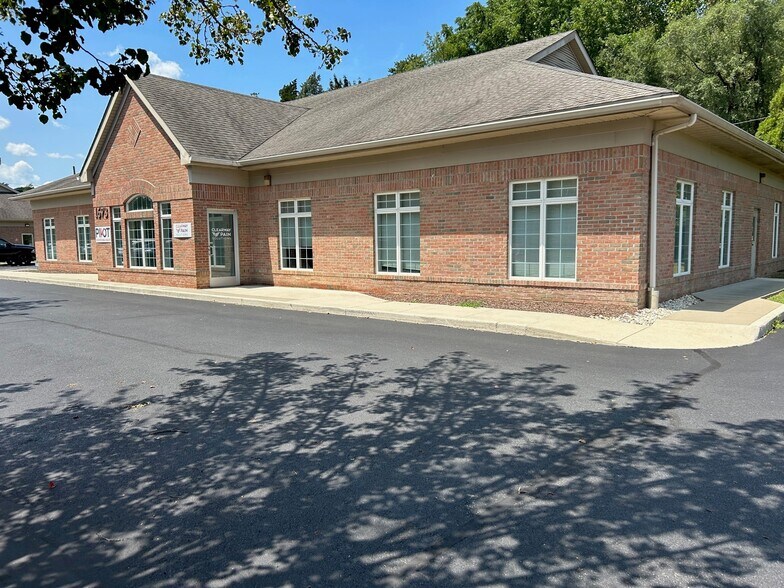 Primary Photo Of 1673 S State St, Dover Office For Lease
