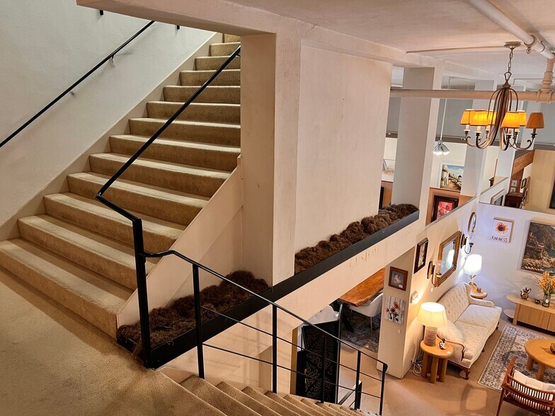 More Photos Of 233 SW 2nd St, Corvallis Storefront For Sale