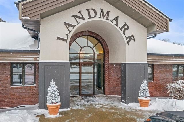 More Photos Of 2925 Post Rd, Stevens Point Office For Lease