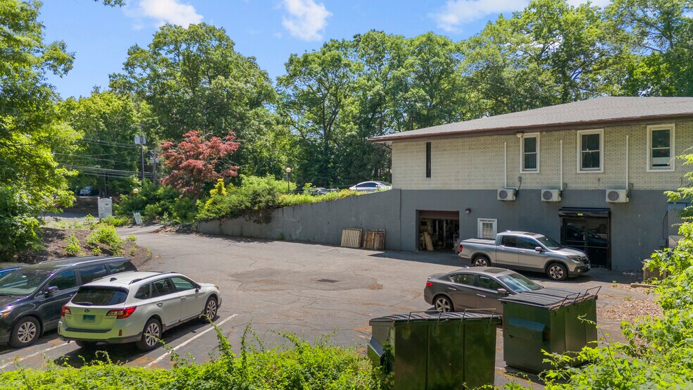 More Photos Of 887 Main St, Monroe Office Residential For Lease