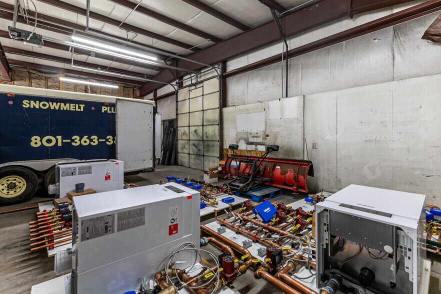 More Photos Of 4116 W 5800 N, Mountain Green Light Manufacturing For Lease