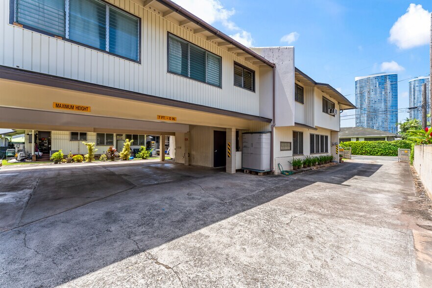 More Photos Of 1128 Alohi Way, Honolulu Multifamily For Sale