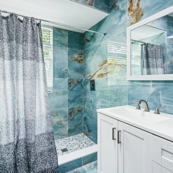 More Photos Of 209 W Gladys St, Tampa Multifamily For Sale