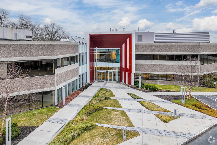 Primary Photo Of 5 Technology Park Dr, Westford Office For Lease