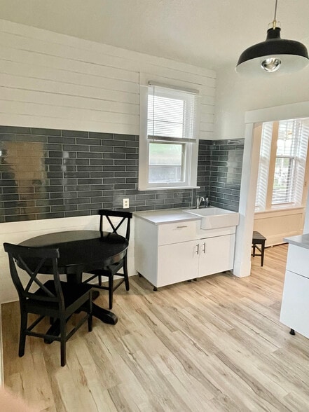 More Photos Of 1824 W 2nd Ave, Spokane Apartments For Sale