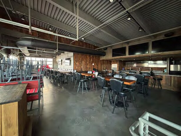 More Photos Of 810 E 1st St, Ankeny Restaurant For Sale