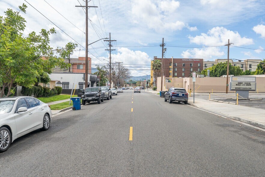 More Photos Of 240-260 E Providencia Ave, Burbank Apartments For Sale