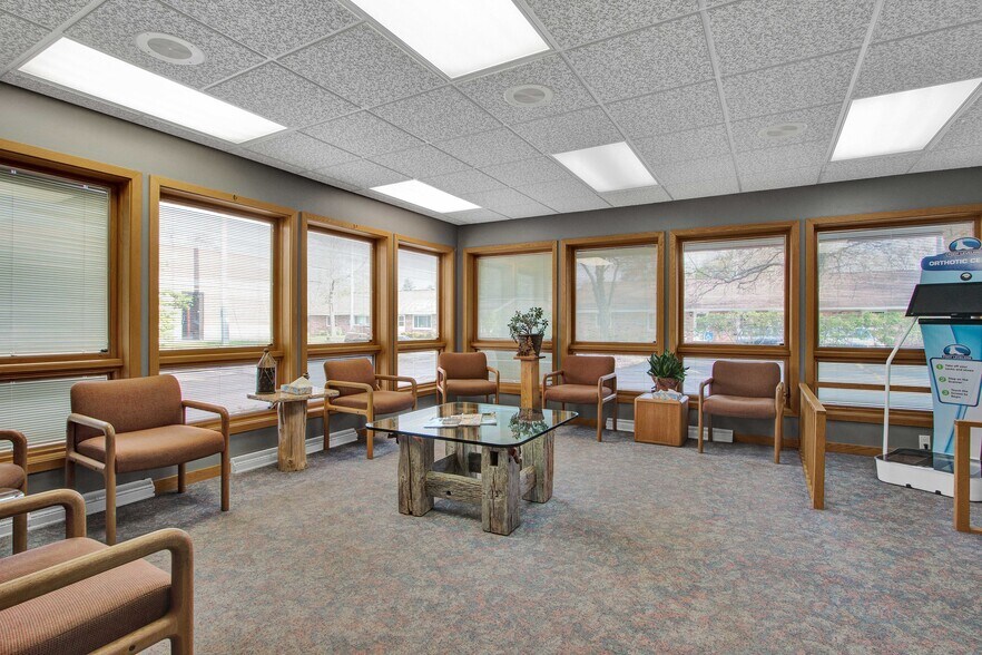 More Photos Of 3125 Main St, Stevens Point Office For Sale
