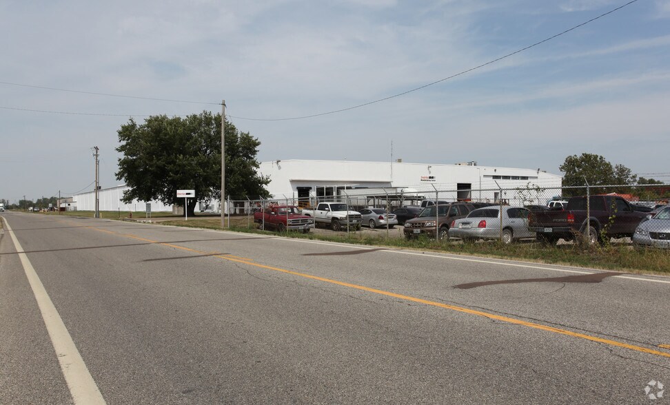 Primary Photo Of 311 KS HWY 238, Elwood Warehouse For Lease