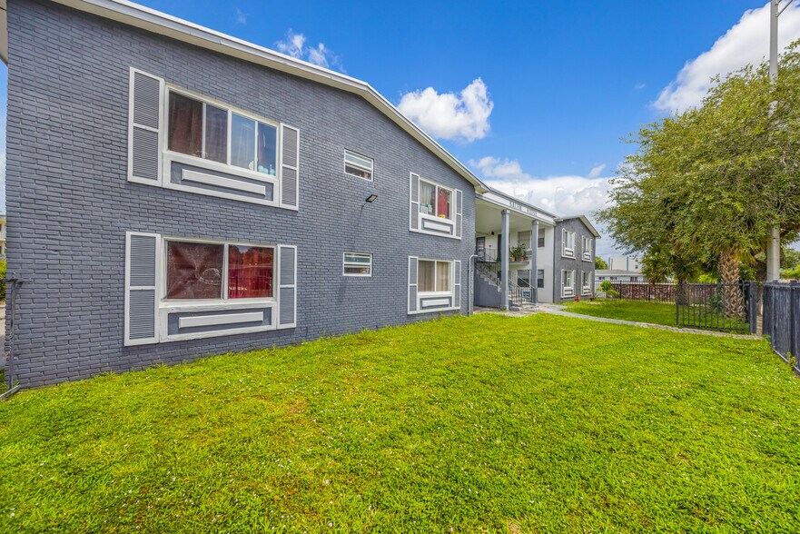 More Photos Of 13155-13175 NE 6th Ave, North Miami Multifamily For Sale