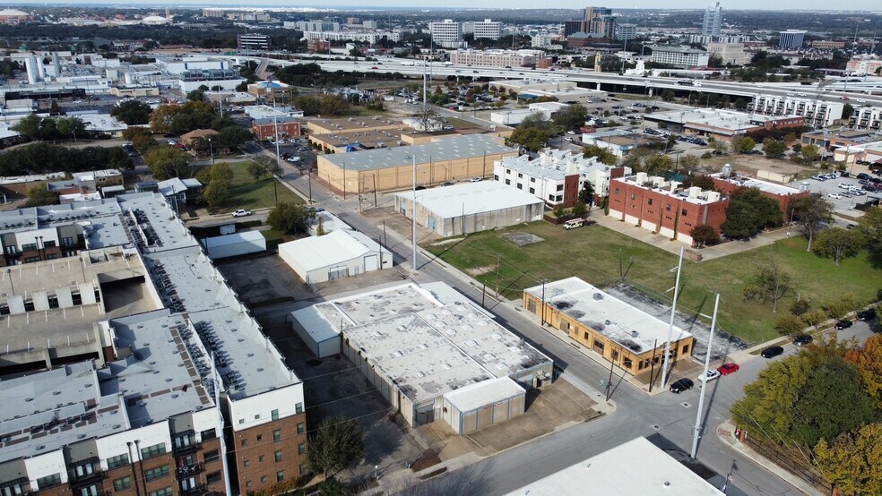 More Photos Of 400 Lipscomb St, Fort Worth Warehouse For Lease