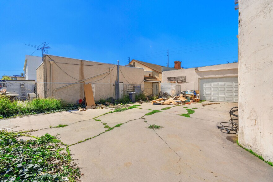 More Photos Of 24816-24820 Narbonne Ave, Lomita Storefront For Sale