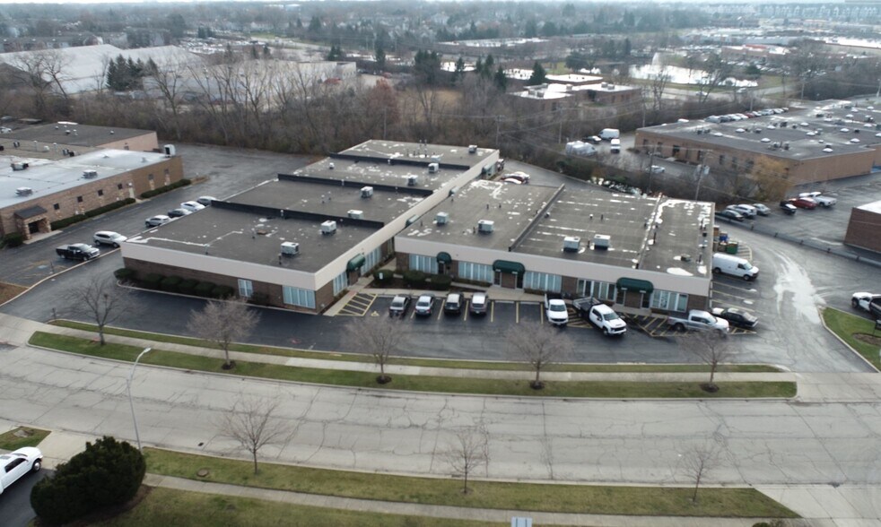 Primary Photo Of 2095-2119 Stonington Ave, Hoffman Estates Warehouse For Lease