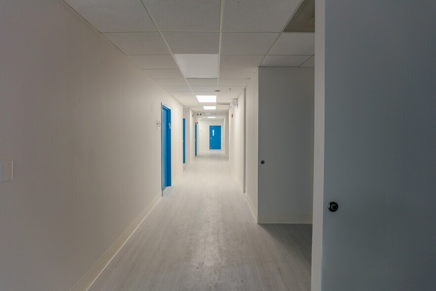 More Photos Of 1720 Harrison St, Hollywood Office Residential For Sale