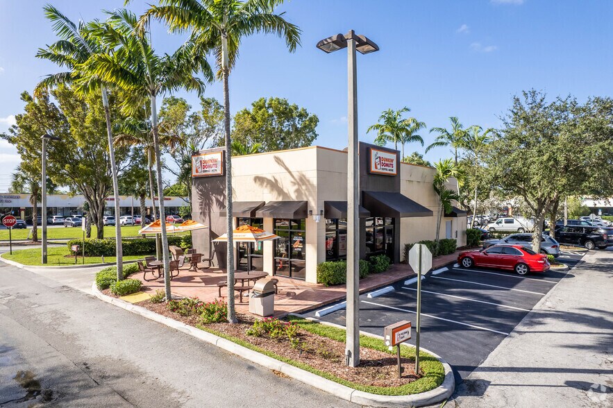 More Photos Of 5101-5195 S University Dr, Davie Unknown For Lease