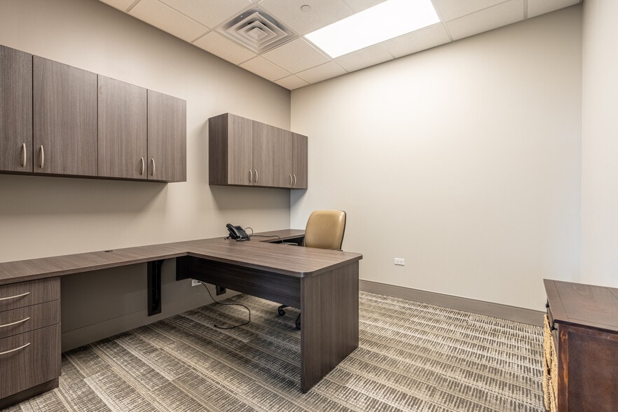 More Photos Of 10120 Calumet Ave, Munster Medical For Lease