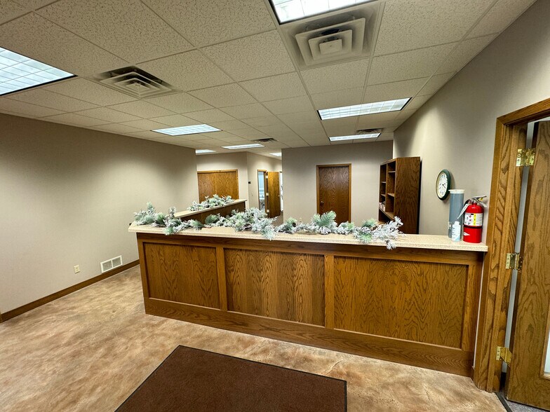 More Photos Of 2400 Myers Rd, Albert Lea Warehouse For Sale